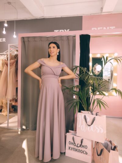 Dress On Straps Off-The-Shoulder And Belt At The Waist