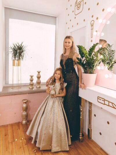 Dress floor-length with train