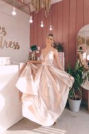 Dress Sparkling With A Deep Neckline With Lacing And Open Back