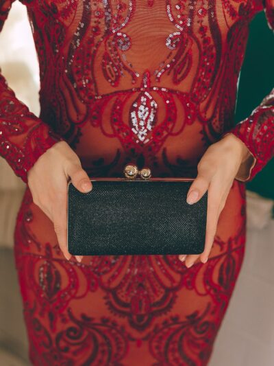 Sparkling Clutch