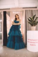 Designer mnogoyarusnoe dress aqua