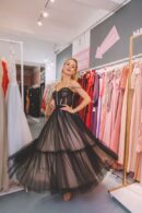 Dress midi full made of tulle in goroshek