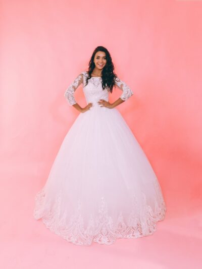 Wedding Dress Floor-Length With A Full Tulle Skirt
