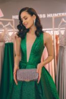 Full dress dlya vypusknitsy