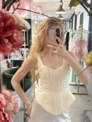 Корсет цвета айвори (сливочный) на шнуровке с вышивкой на широких бретелях